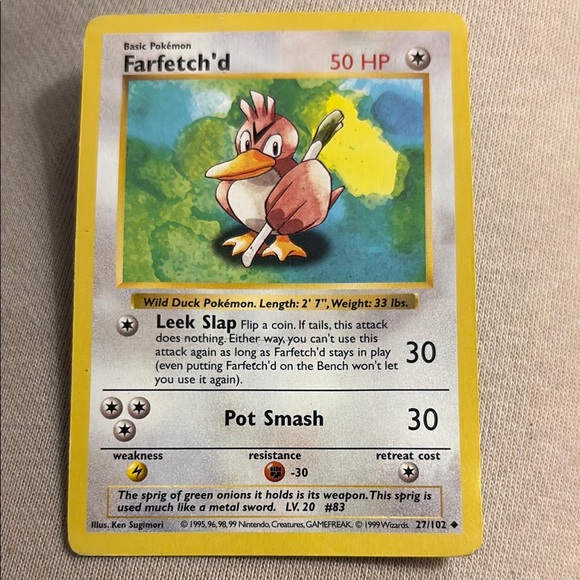 Pokemon 27/102 Farfetch'd Trading Card - Shadowless base set yellow Border